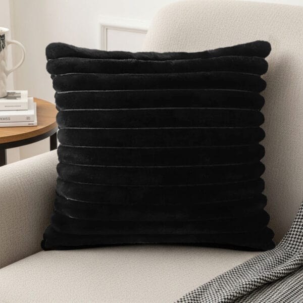 SOGA 2X 45cm Medieval Raised Pattern Fringed Velvet Pillowcase - Image 3